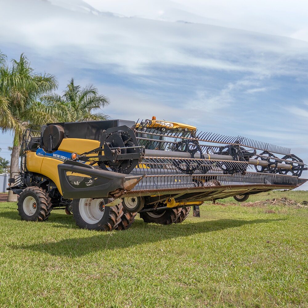 Cosechadora New Holland CR 9080 nivelante dual con monitor — foto 2 de 5