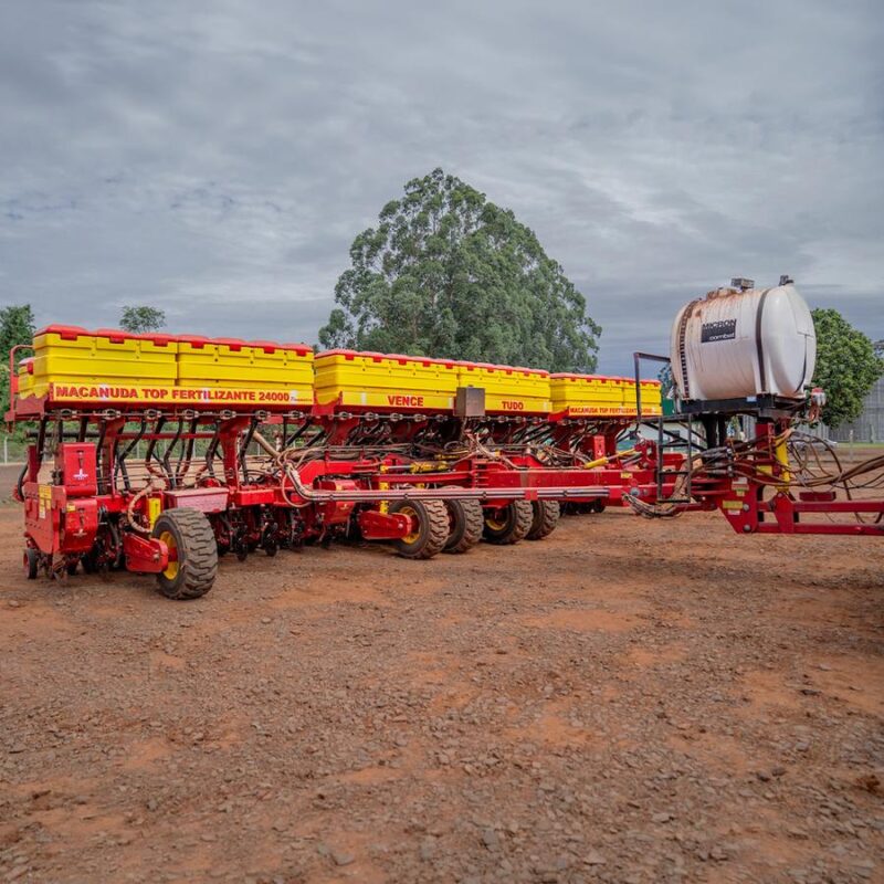 Sembradora Vence Tudo Macanuda 24000 de 24 líneas