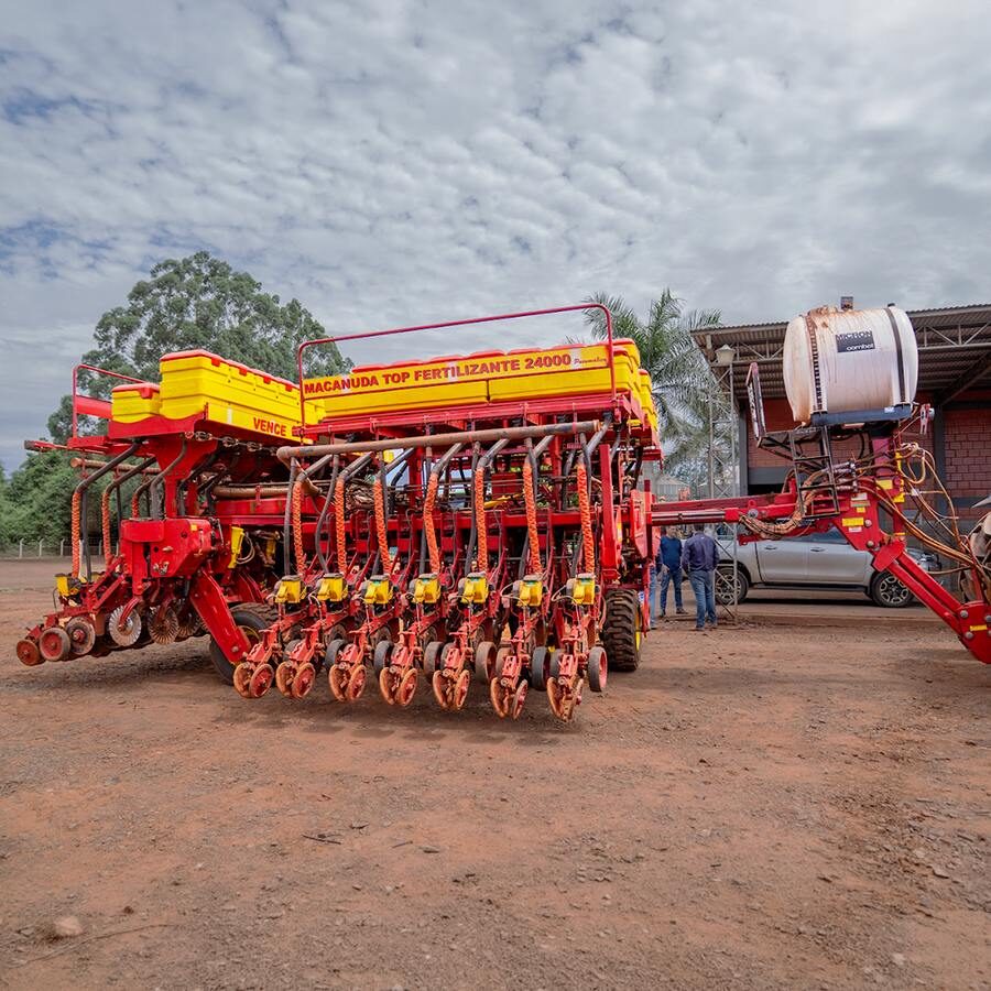 Sembradora Vence Tudo Macanuda 24000 de 24 líneas — foto 3 de 6