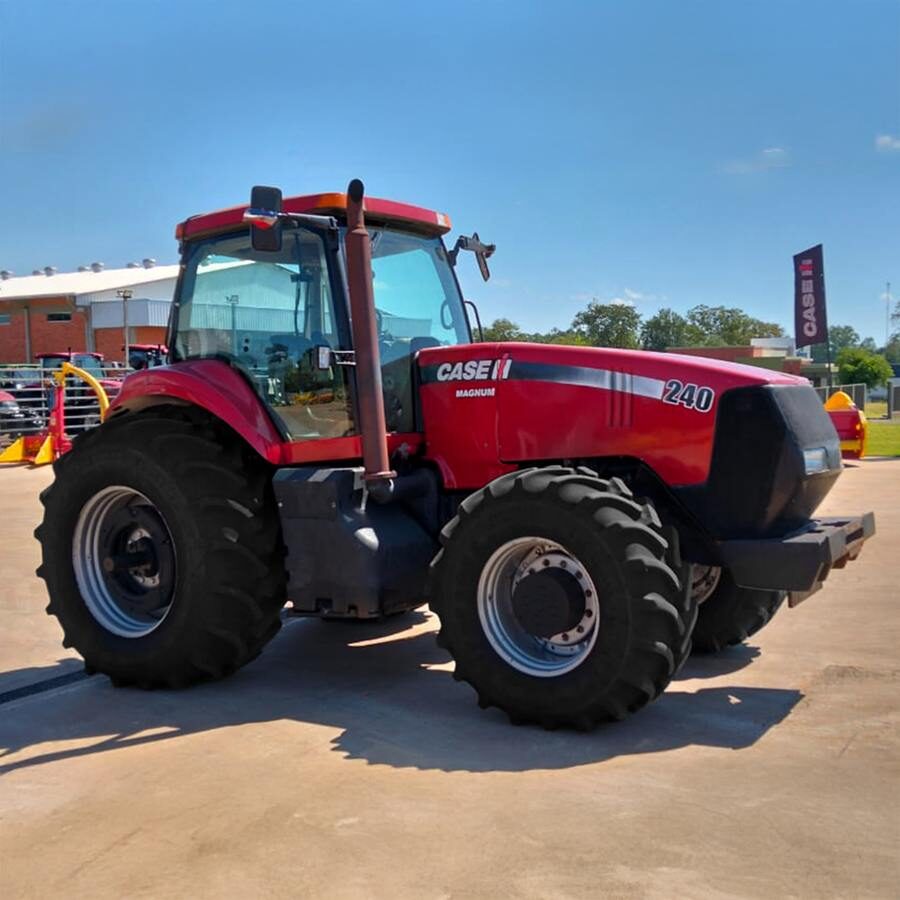 Tractor Case IH Magnum 240 neumáticos single — foto 2 de 4