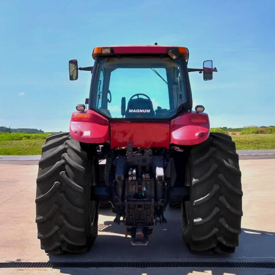 Tractor Case IH Magnum 240 neumáticos single — foto 4 de 4