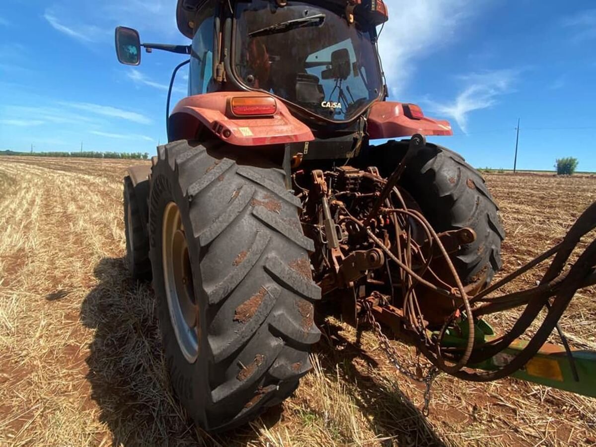 Tractor Case IH Puma 140 con piloto — foto 5 de 6