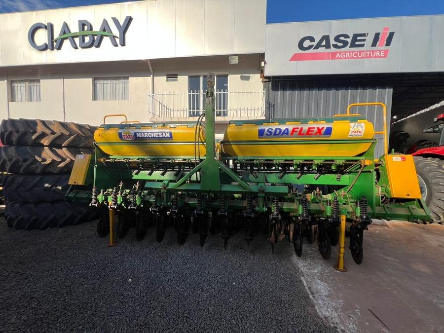 Sembradora Tatu SDA Flex 23 — foto 1 de 2