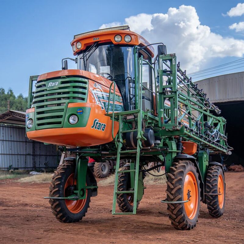 Pulverizadora Stara Gladiador 2300 4x2