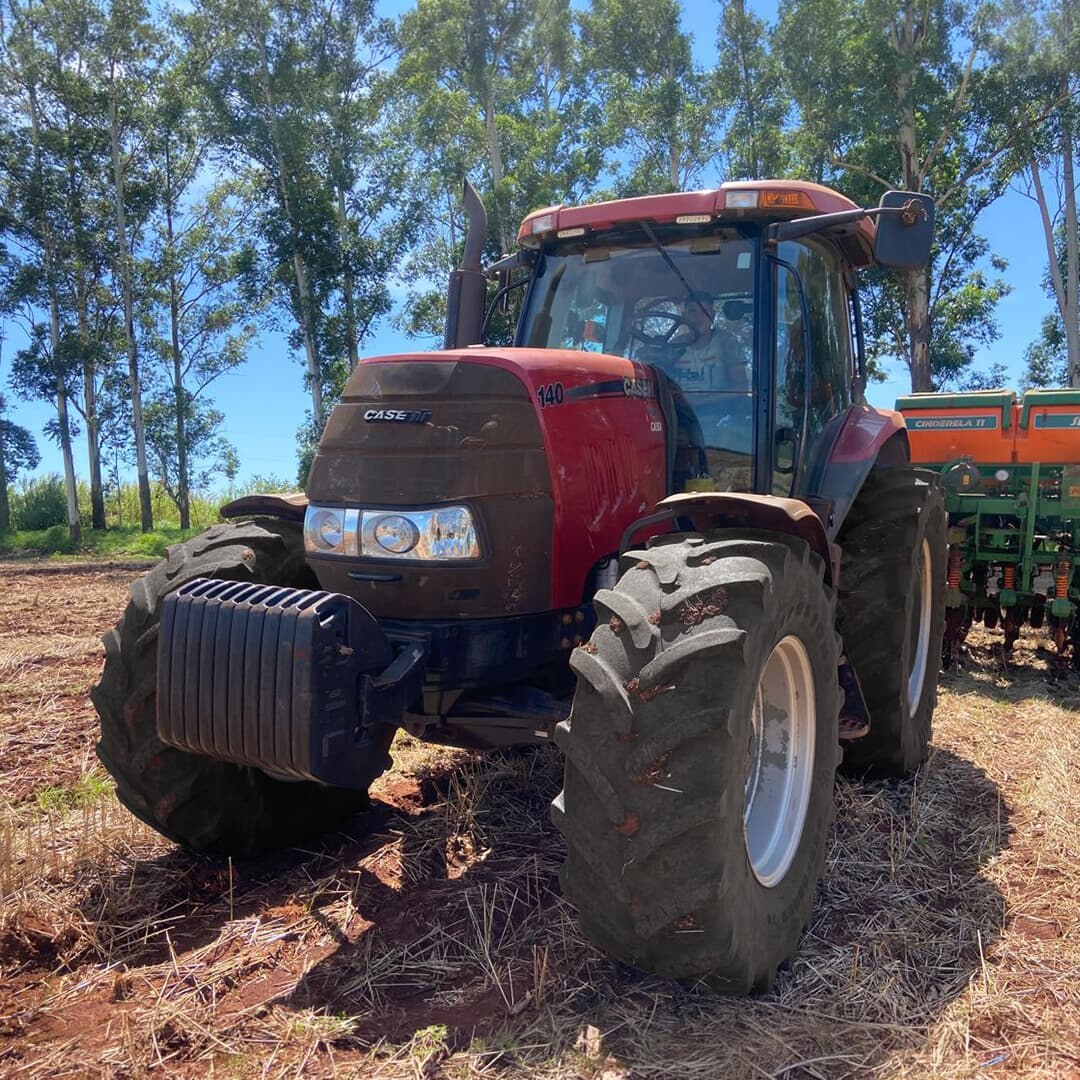 Tractor Case IH Puma 140 con piloto — foto 6 de 7
