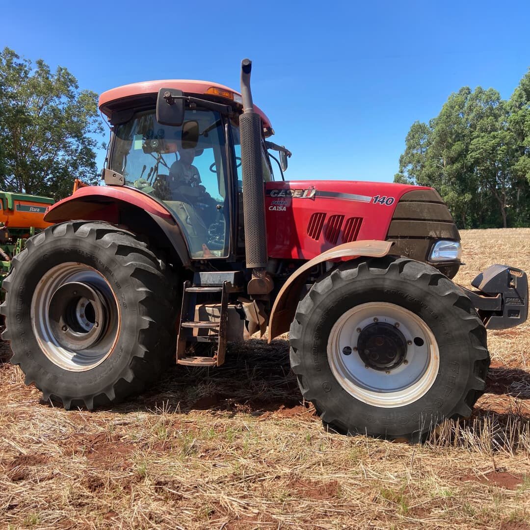 Tractor Case IH Puma 140 con piloto — foto 4 de 7