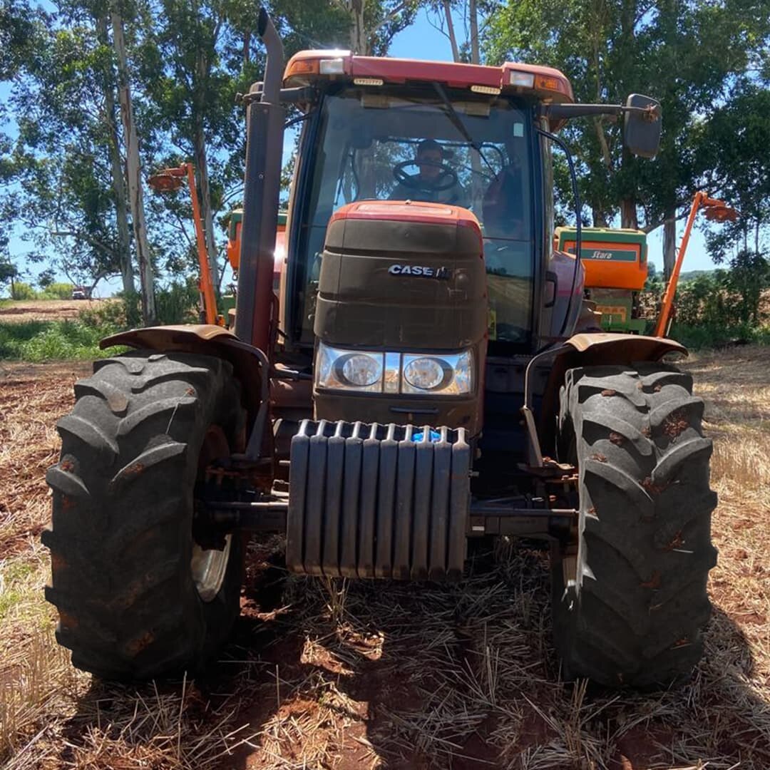 Tractor Case IH Puma 140 con piloto — foto 2 de 7