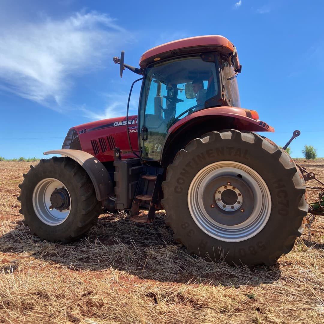 Tractor Case IH Puma 140 con piloto — foto 3 de 7